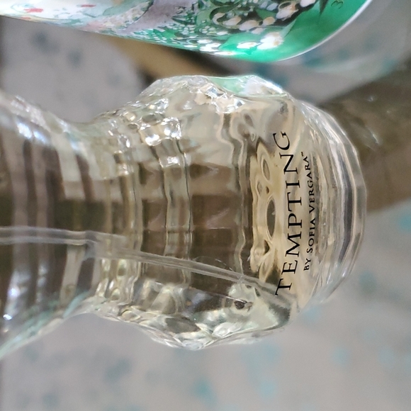 Tempting...Yardley  caswell Massey - Picture 2 of 4